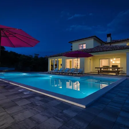 Holiday home Mit Privatpool Fuer 12 Personen Ca 350 Qm In Barban, Istrien Bucht Von Rasa Barban